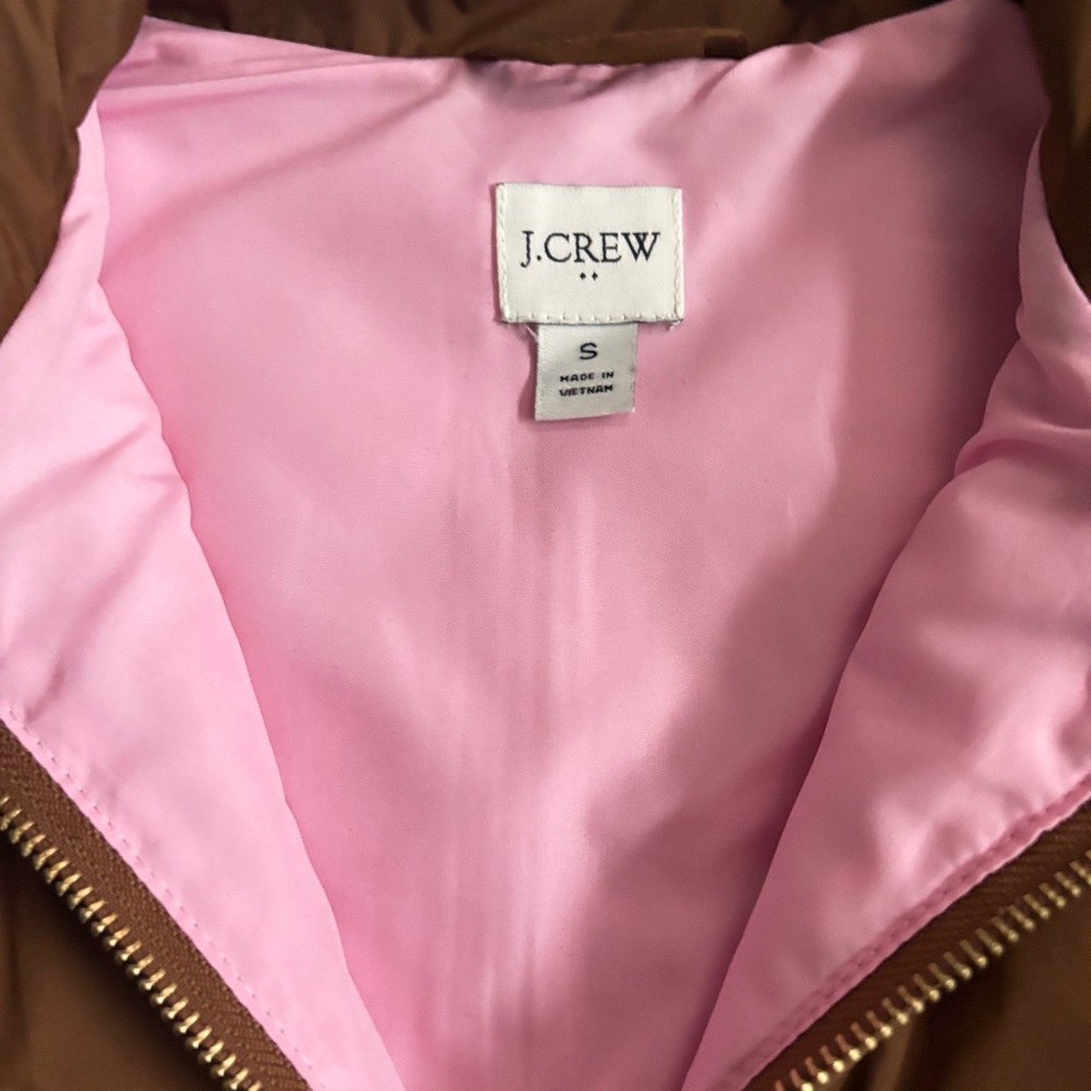 J. Crew Women's Quilted Excursion Vest - Picture 4 of 4